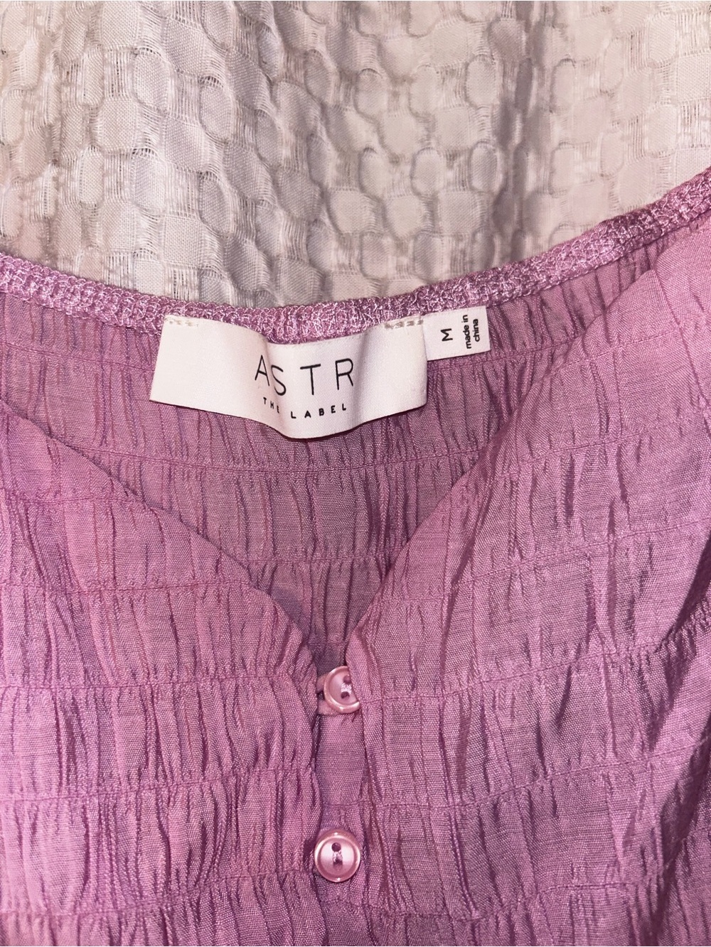 ASTR The Label - Lilac Puff-Sleeve Peplum Blouse - Medium NWOT - Picture 5 of 7